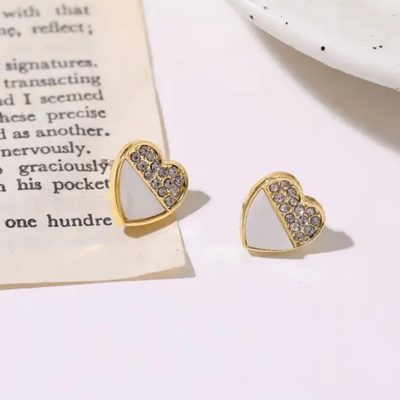Gold Filled CZ Pearl Heart Earrings - Picture 1 of 1